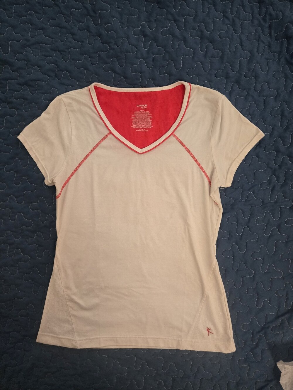 Danskin White Short-Sleeve V-Neck Tee with Pink Trim Size M